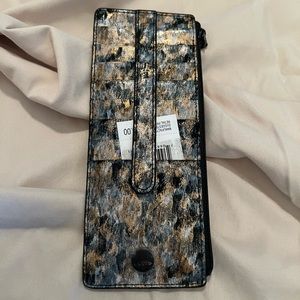 Lodi’s ROAR Leather RFID Card Case with zipper NWT